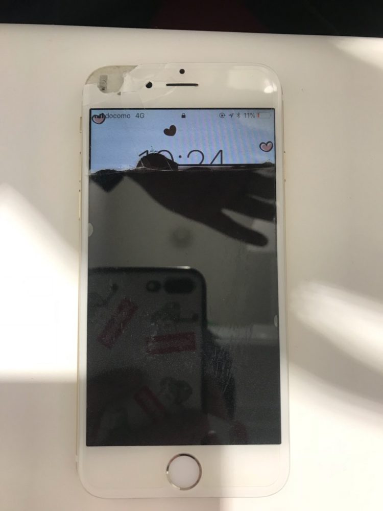 iPhone6　液晶損傷画像