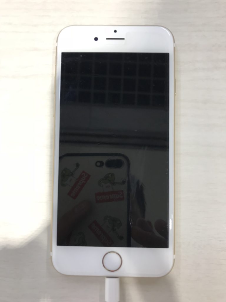 iPhone6s　液晶映らない　画像