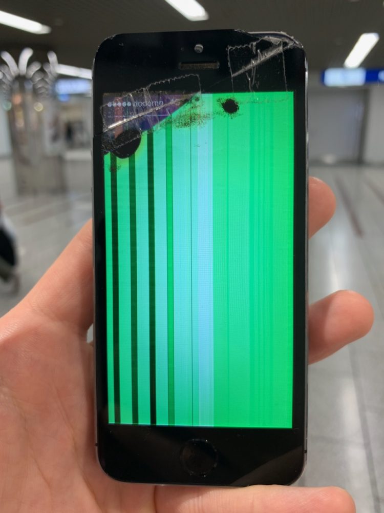 iPhone5s　液晶損傷