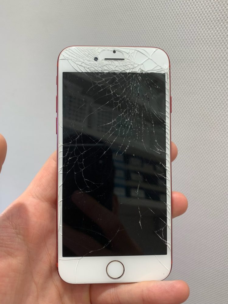 iPhone7　液晶損傷