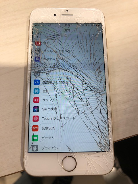 iPhone6s　ひび割れ
