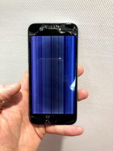 iPhone6s　液晶崩壊