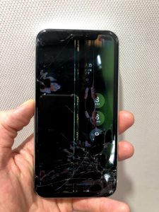 iPhoneXR　液晶崩壊