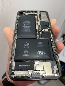 iPhoneXバッテリー膨張