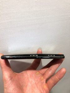 iPhoneX　バッテリーの膨張