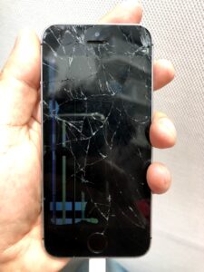 iPhoneSE　画面崩壊