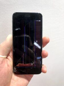 iPhoneSE2　液晶崩壊